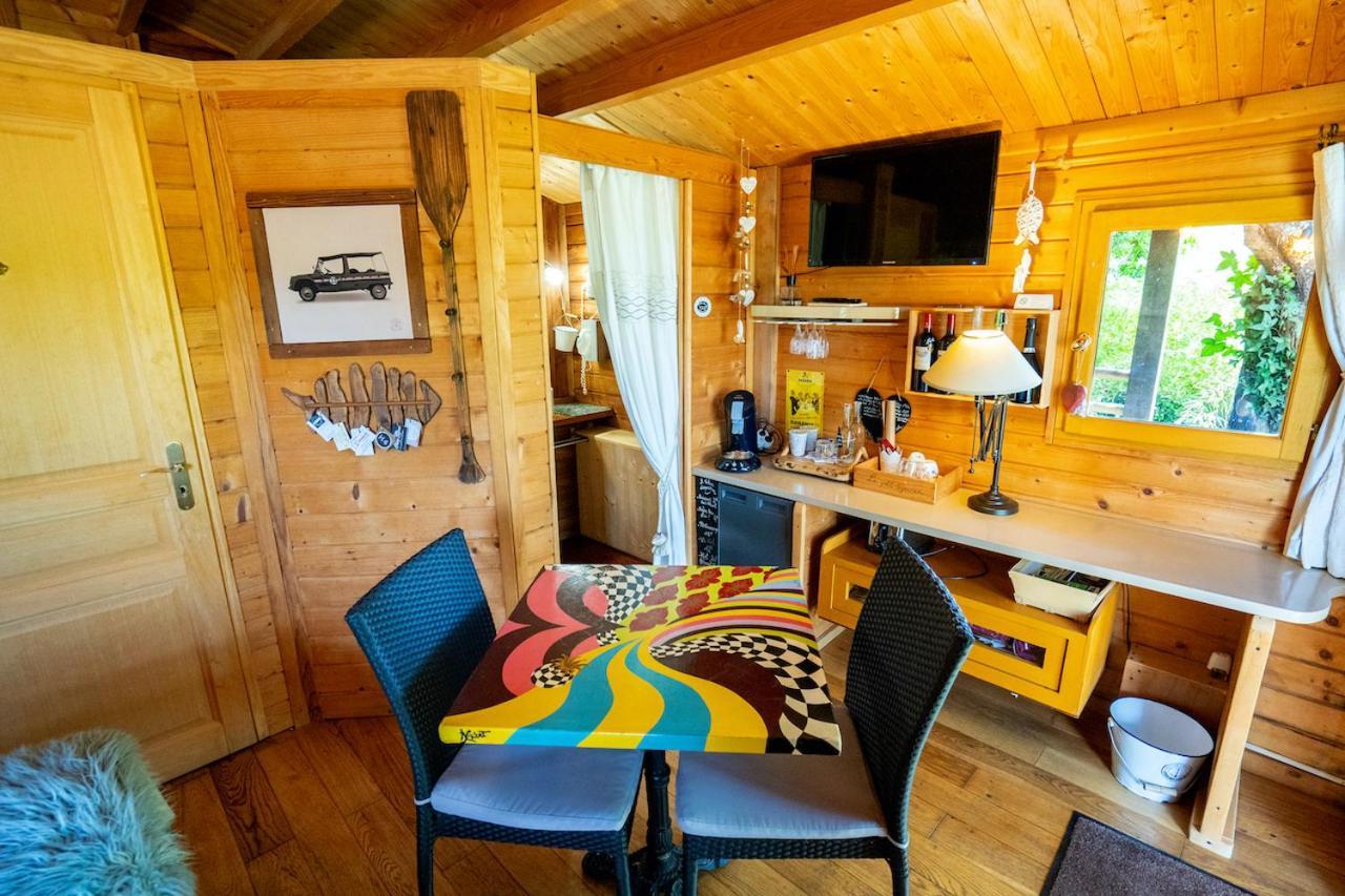 Bed and Breakfast Le Bassin Du Tertre Fronsac  Экстерьер фото