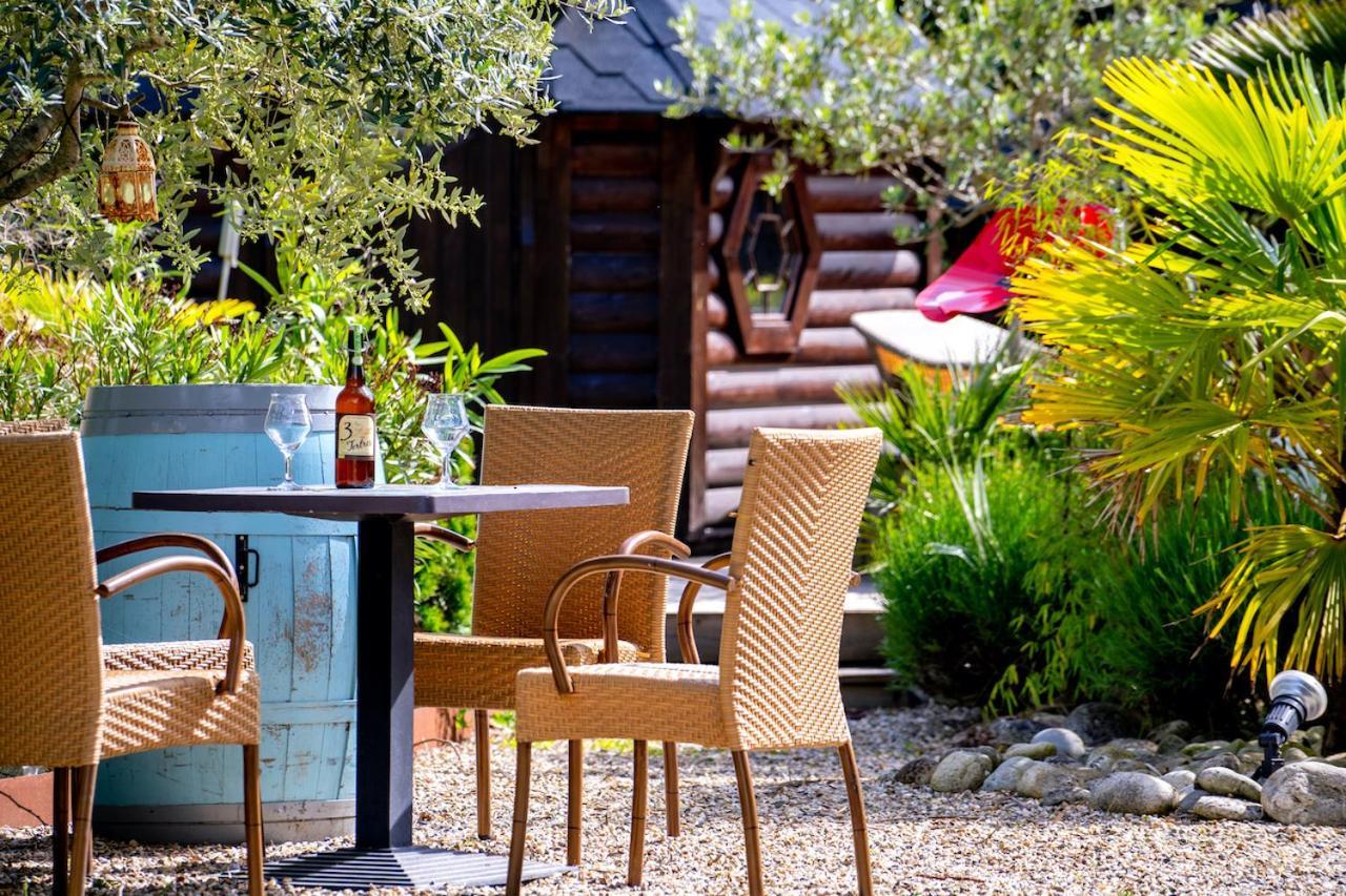 Bed and Breakfast Le Bassin Du Tertre Fronsac  Экстерьер фото