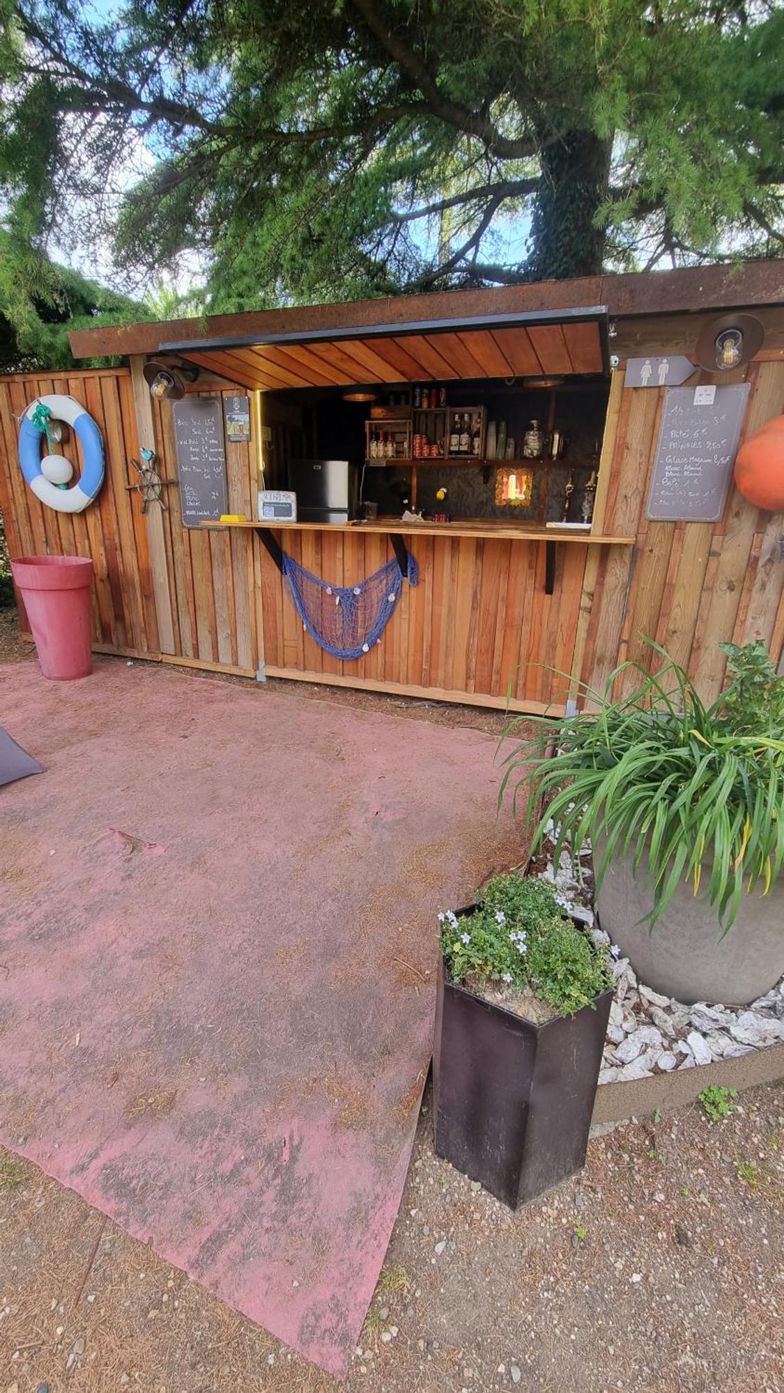 Bed and Breakfast Le Bassin Du Tertre Fronsac  Экстерьер фото