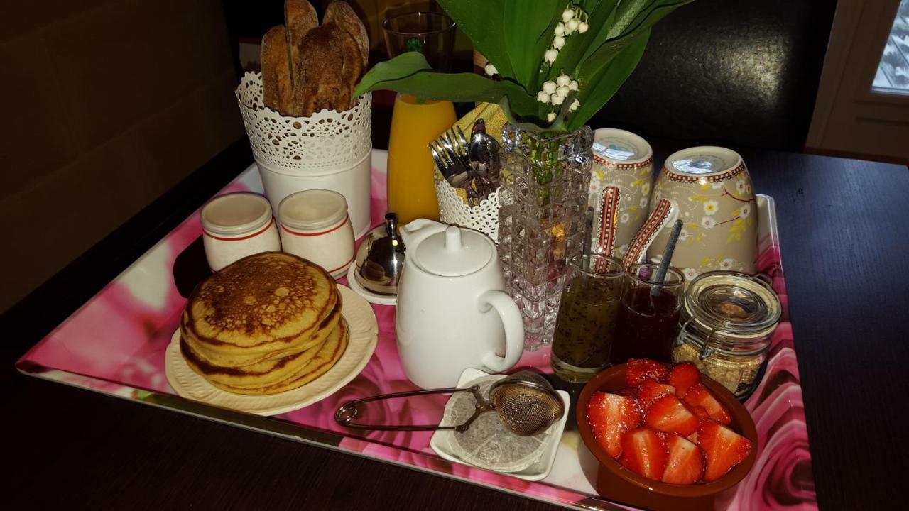 Bed and Breakfast Le Bassin Du Tertre Fronsac  Экстерьер фото